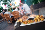 Une plancha au feu de bois pour concocter des plats sains tout l’été