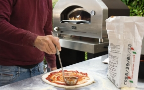 Pizzas Maison Réussies avec Four à Bois à Pertuis et Aix-en-Provence